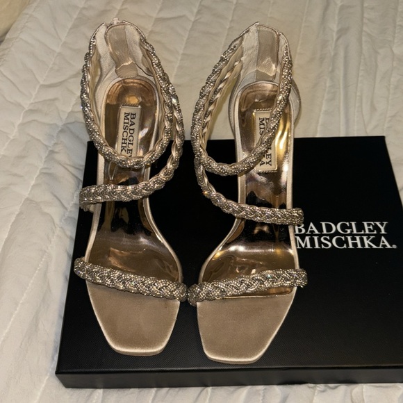 Nice heels Badgley Mischka - Picture 2 of 4